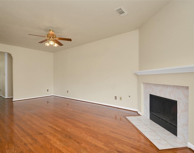 4123 Valedon Lane - Photo Thumbnail 10