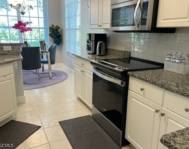 15151 Royal Windsor Lane - Photo Thumbnail 9