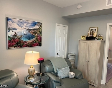 15151 Royal Windsor Lane - Photo Thumbnail 15