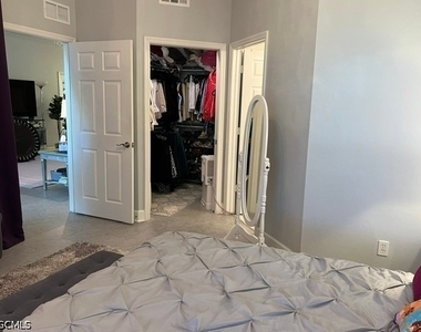 15151 Royal Windsor Lane - Photo Thumbnail 12