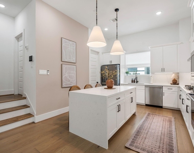 857 Fisher Street - Photo Thumbnail 12