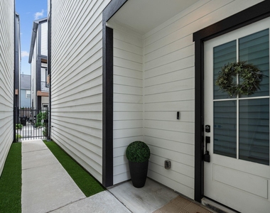 857 Fisher Street - Photo Thumbnail 31