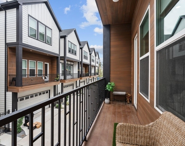 857 Fisher Street - Photo Thumbnail 19