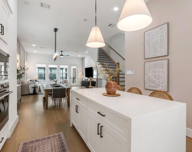 857 Fisher Street - Photo Thumbnail 13
