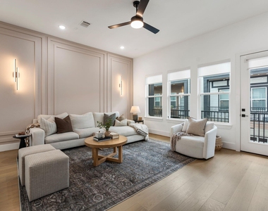 857 Fisher Street - Photo Thumbnail 7