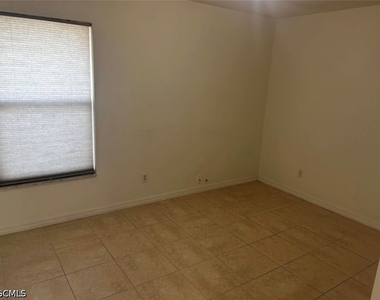 3932 18th Street W - Photo Thumbnail 12