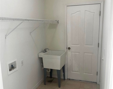 3932 18th Street W - Photo Thumbnail 7