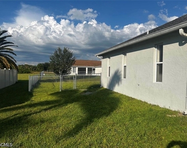 3932 18th Street W - Photo Thumbnail 1