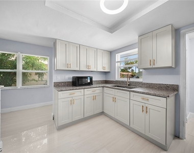 5454 8th Avenue - Photo Thumbnail 5