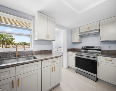 5454 8th Avenue - Photo Thumbnail 6