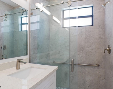 4145 68th Avenue Ne - Photo Thumbnail 13