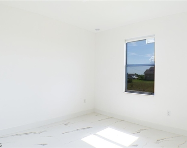4145 68th Avenue Ne - Photo Thumbnail 7
