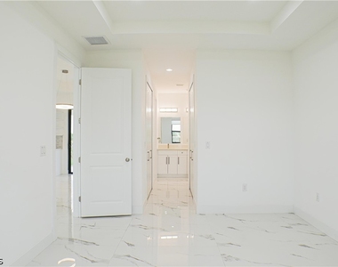 4145 68th Avenue Ne - Photo Thumbnail 15