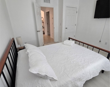 4325 Sw 7th Avenue - Photo Thumbnail 18