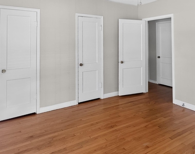 2313 Avenue L - Photo Thumbnail 14