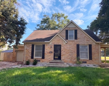 2313 Avenue L - Photo Thumbnail 28