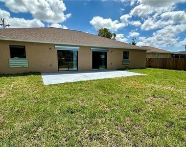3310 Sw 17th Place - Photo Thumbnail 12