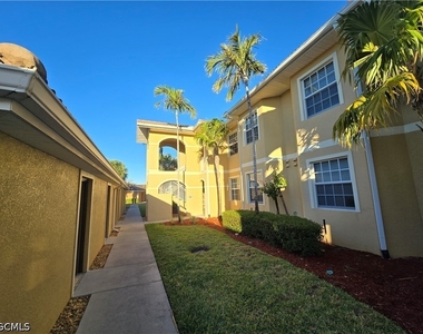 1101 Winding Pines Circle - Photo Thumbnail 3