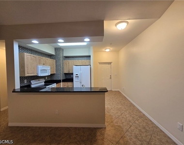 1101 Winding Pines Circle - Photo Thumbnail 8