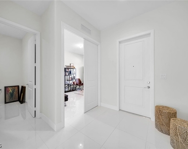 5043 Ofanto Lane - Photo Thumbnail 7