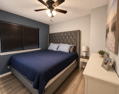 3115 Ashford Bend Drive - Photo Thumbnail 20