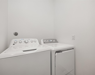 159 Benjis Place - Photo Thumbnail 35