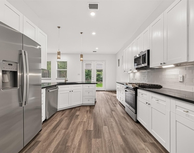 159 Benjis Place - Photo Thumbnail 13