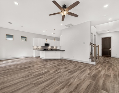 159 Benjis Place - Photo Thumbnail 5