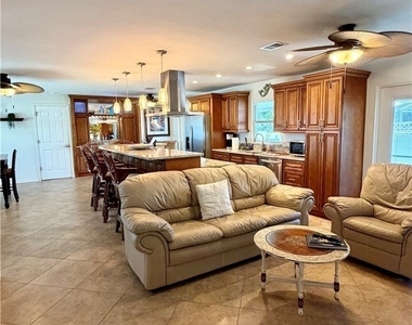 1122 El Dorado Parkway E - Photo Thumbnail 7