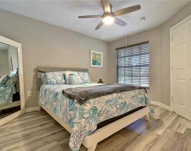 1775 Four Mile Cove Parkway - Photo Thumbnail 8