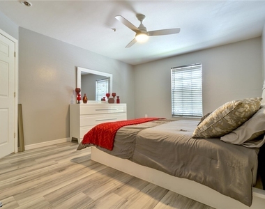 1775 Four Mile Cove Parkway - Photo Thumbnail 12