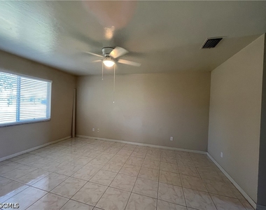 1721 Sw 16th Terrace - Photo Thumbnail 9