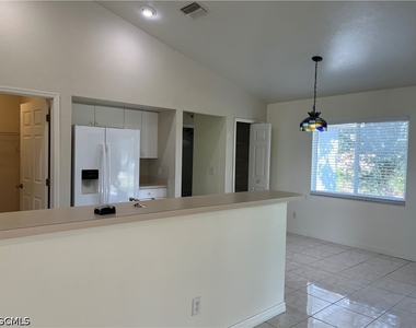 1721 Sw 16th Terrace - Photo Thumbnail 5
