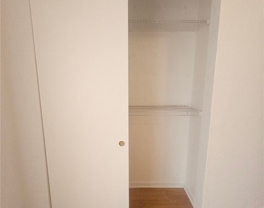 5989 Hillyer Court W - Photo Thumbnail 19