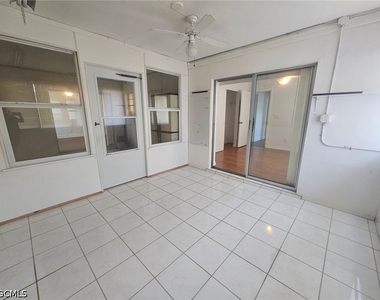 5989 Hillyer Court W - Photo Thumbnail 22