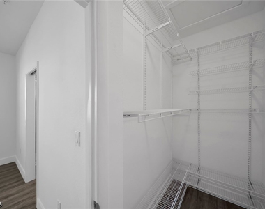 275 Sw 4th Street - Photo Thumbnail 14