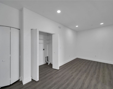 275 Sw 4th Street - Photo Thumbnail 12