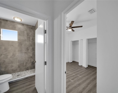 275 Sw 4th Street - Photo Thumbnail 7
