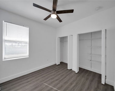 275 Sw 4th Street - Photo Thumbnail 6