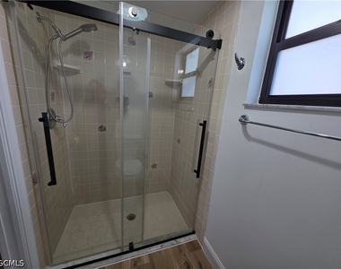 1250 Riverbend Drive - Photo Thumbnail 4