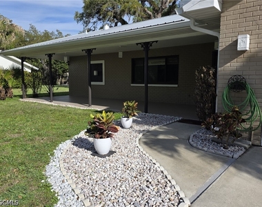 1250 Riverbend Drive - Photo Thumbnail 13