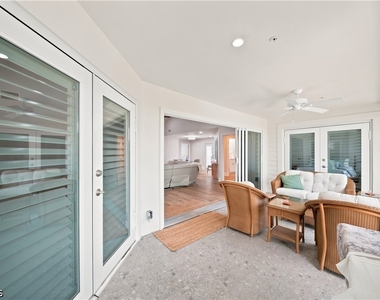 248 4th Avenue S - Photo Thumbnail 14