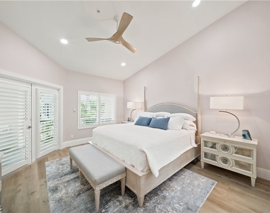 248 4th Avenue S - Photo Thumbnail 26