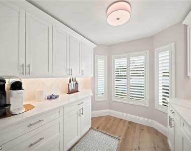 248 4th Avenue S - Photo Thumbnail 9