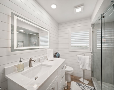 248 4th Avenue S - Photo Thumbnail 28