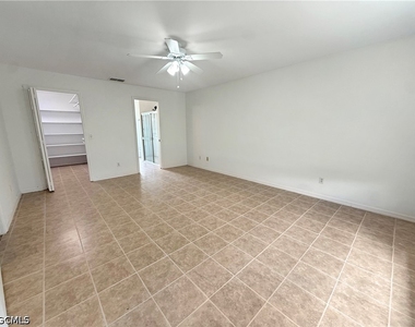 203 Nw 24th Terrace - Photo Thumbnail 10