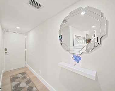 666 3rd Street S - Photo Thumbnail 24