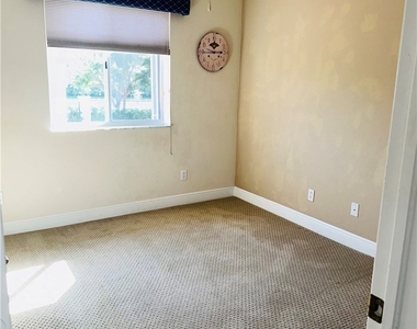 3396 Dandolo Circle - Photo Thumbnail 11