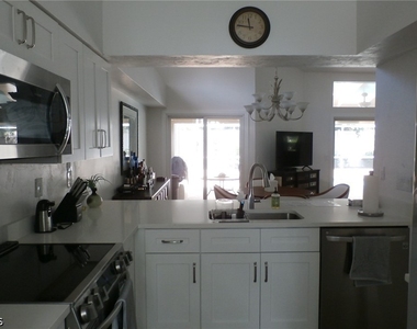 16252 Kelly Woods Drive - Photo Thumbnail 3
