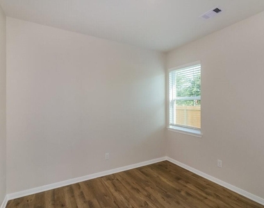 149 Dogwood Point Drive - Photo Thumbnail 11